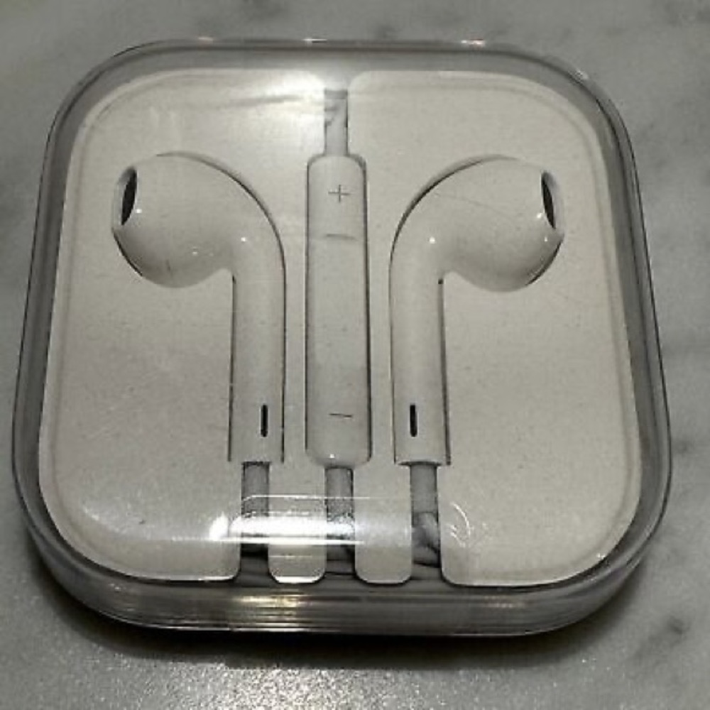 Apple Wired Ear Buds